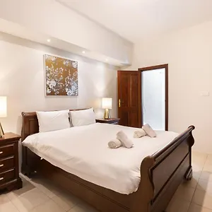 Just Minutes From The By Jl Appartamento Sliema